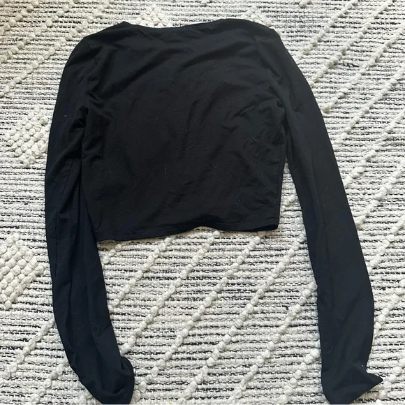 Reformation Vernon Black Long Sleeve Cutout top - Picture 8 of 8